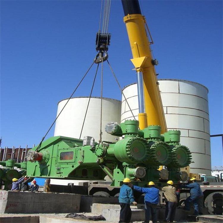 鼎湖租赁200吨吊车